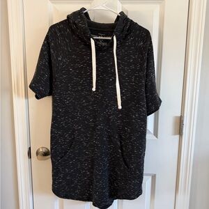 Black Short Sleeve Hooded Tee | Size XL
